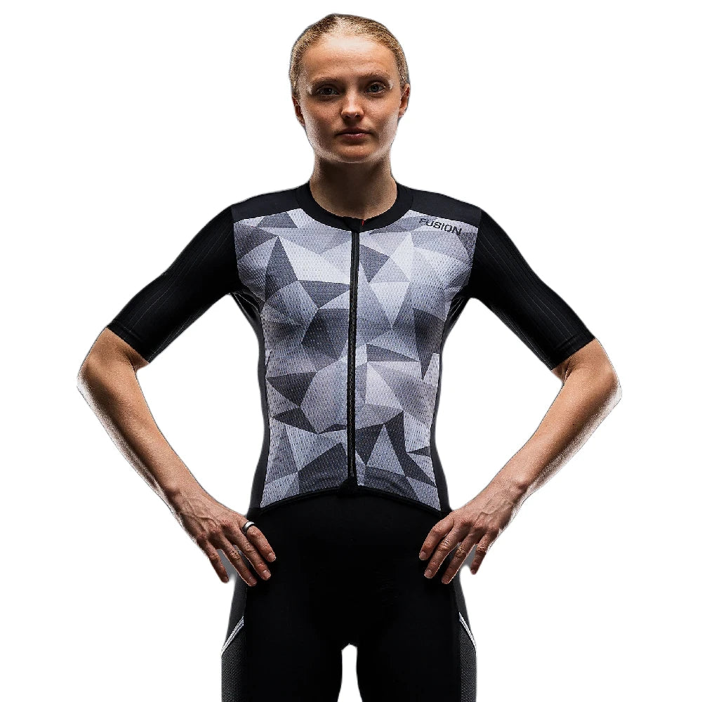 Fusion Tempo! TWO Suit - Black set fra fronten