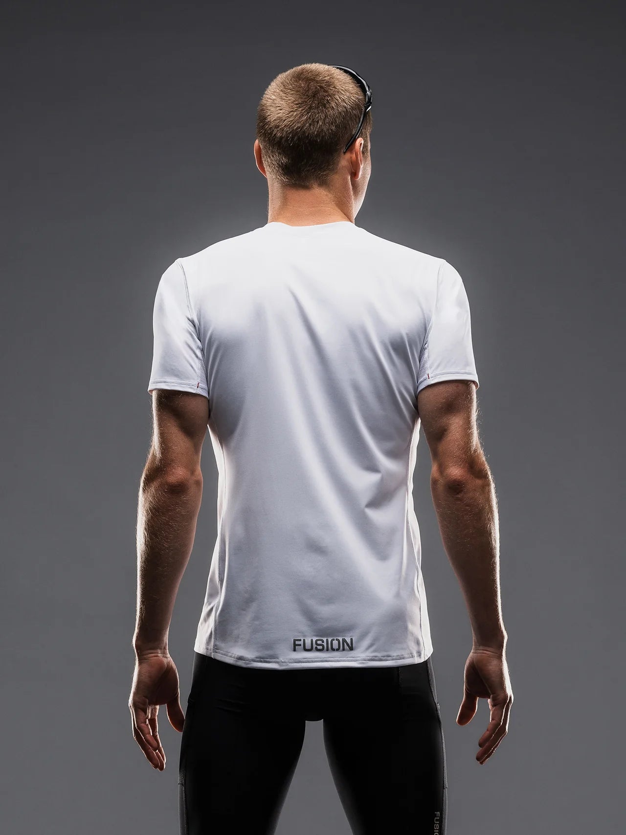 Fusion Mens Tempo T-Shirt - White (logo) - Endurance Sport