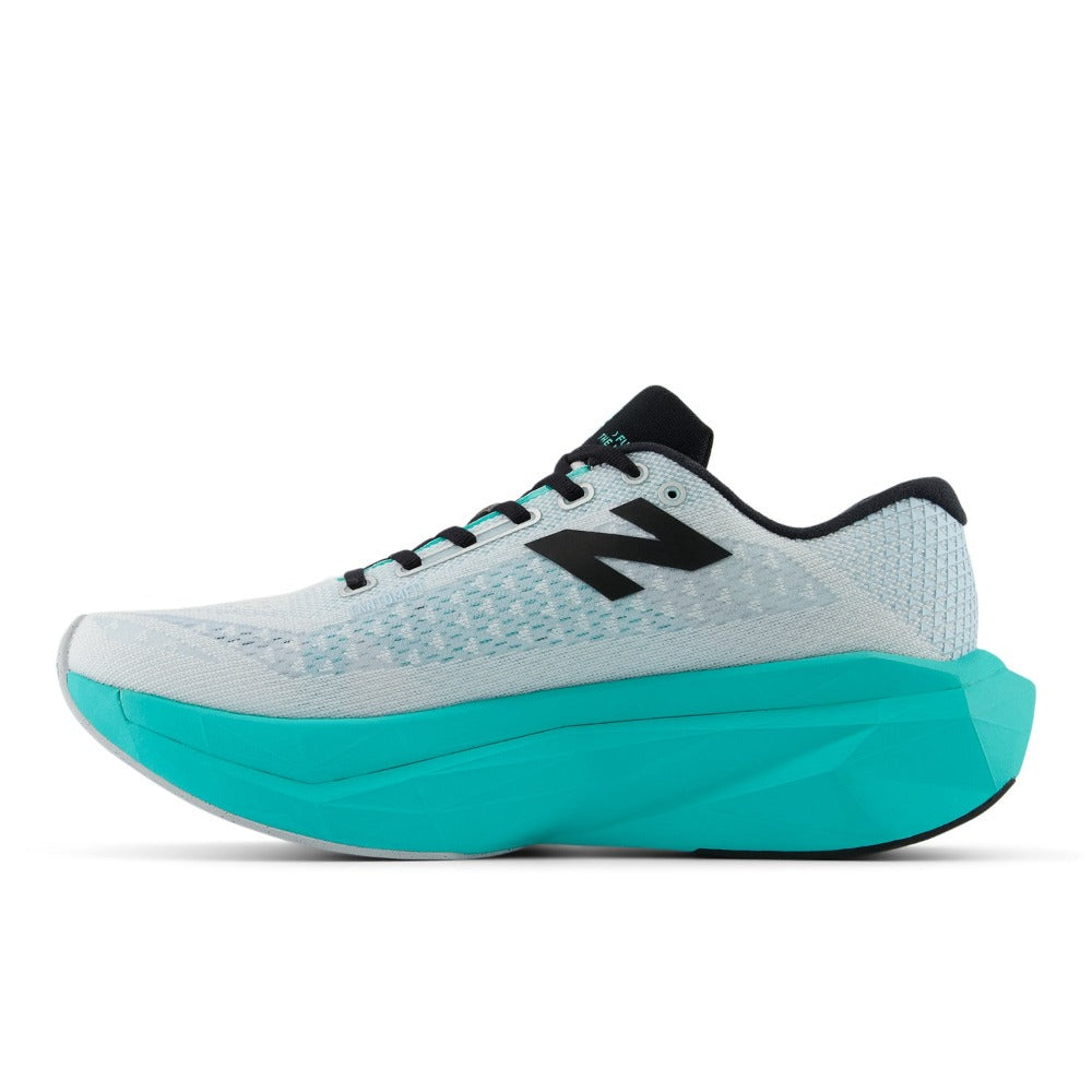 New Balance Fuelcell SuperComp Trainer V3 Herre - White/ Cyber Jade set fra siden