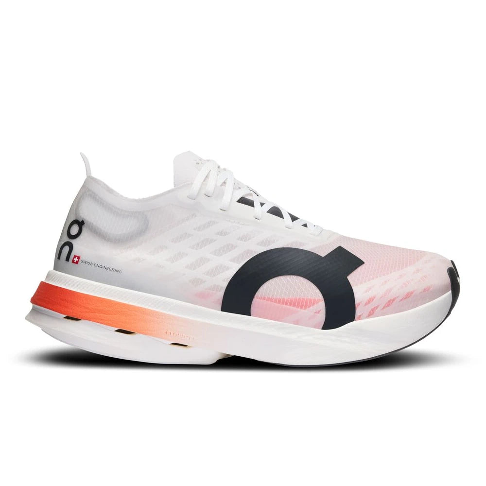 On Cloudboom Strike Herre - White/Black set fra siden