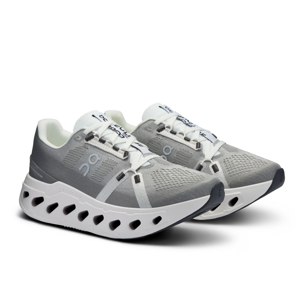 On Cloudeclipse Dame - Alloy/White set fra fronten