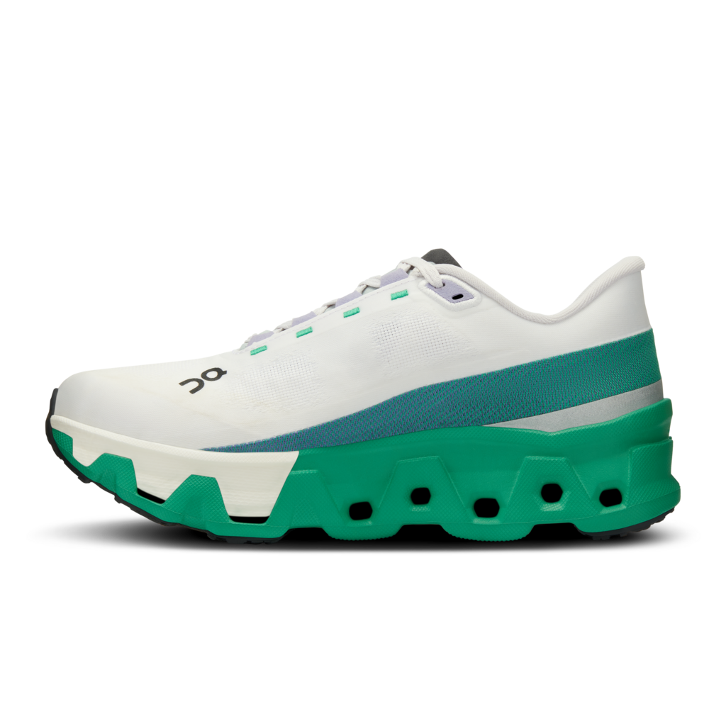 On Cloudmonster Hyper Herre - White / Mint set fra siden