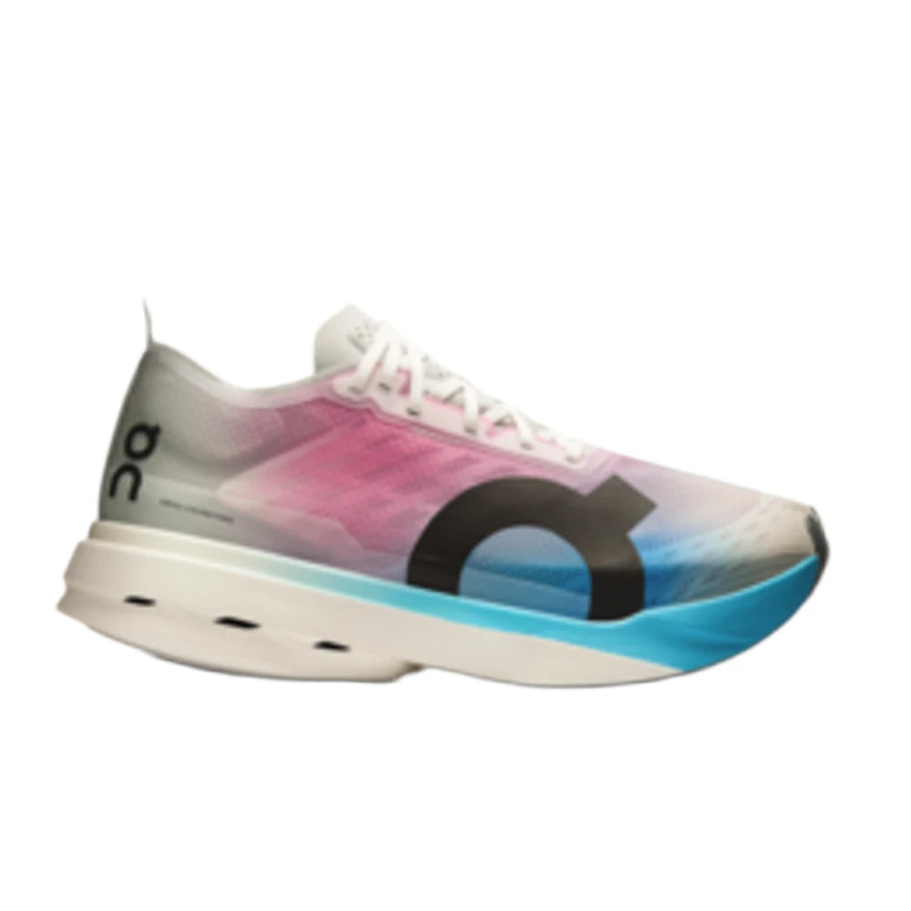 On Cloudboom Strike Herre - White/Horizon - Endurance Sport