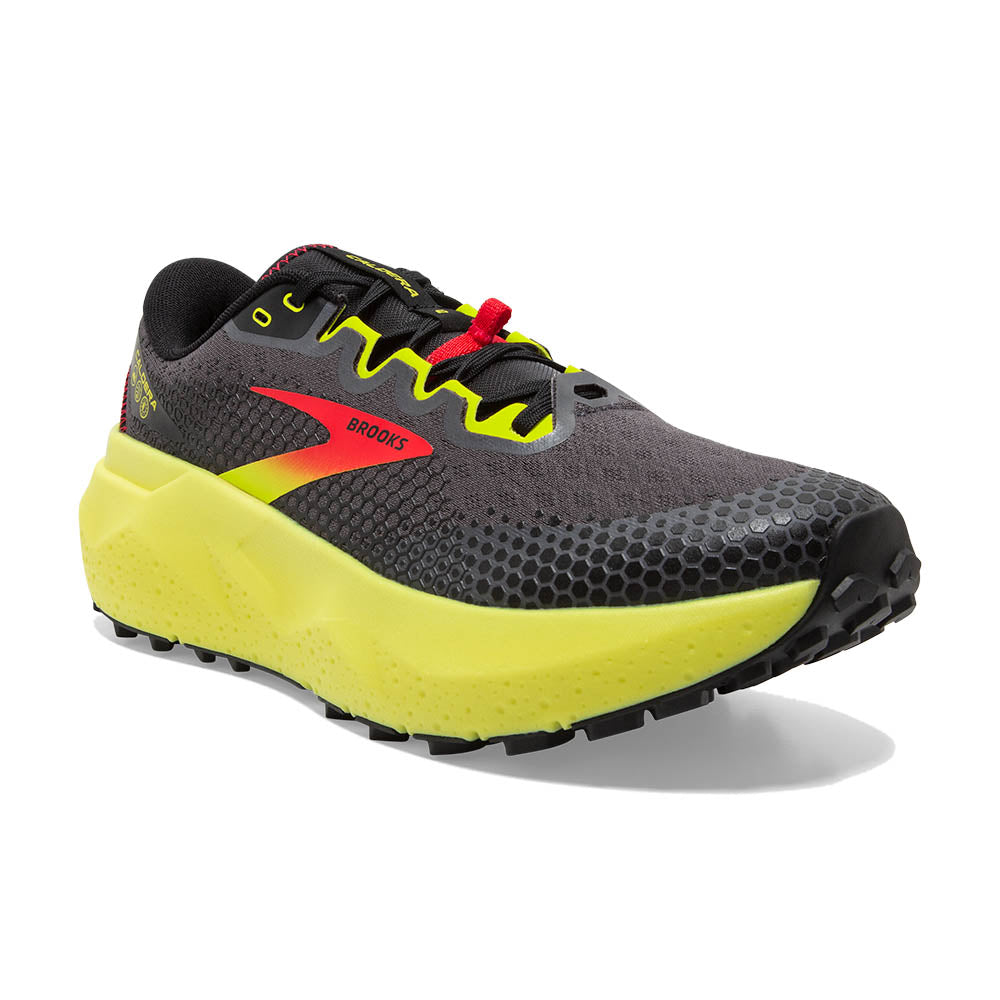 Brooks Caldera 6 Herre - Black/Fiery Red/Blazing Yellow set fra fronten