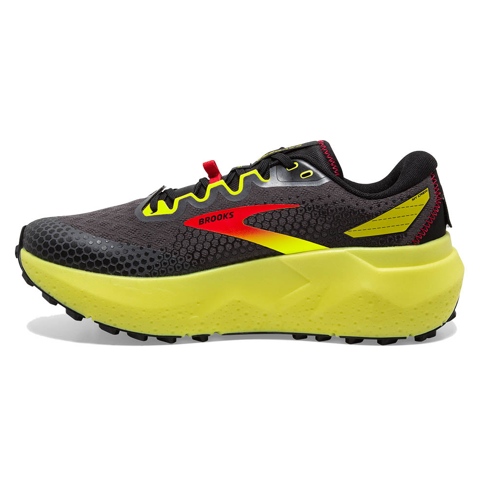 Brooks Caldera 6 Herre - Black/Fiery Red/Blazing Yellow set fra siden