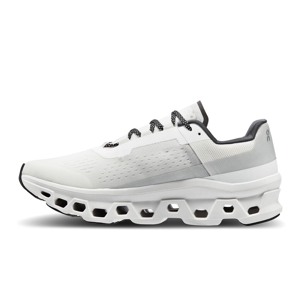 On Cloudmonster Herre - Undyed-White set fra siden